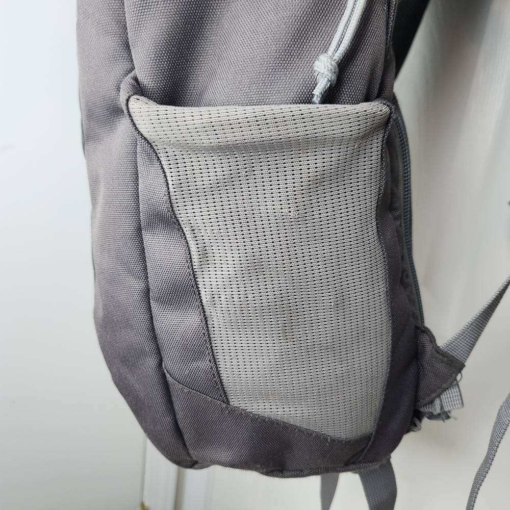 Lowepro Camera Backpack Grey - Picture 12 of 16